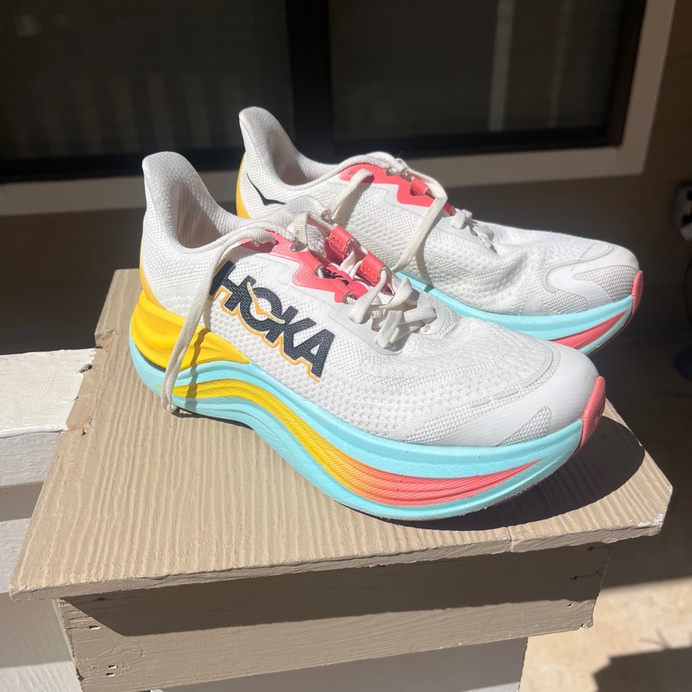 Women’s HOKA Skyward X, Size 6